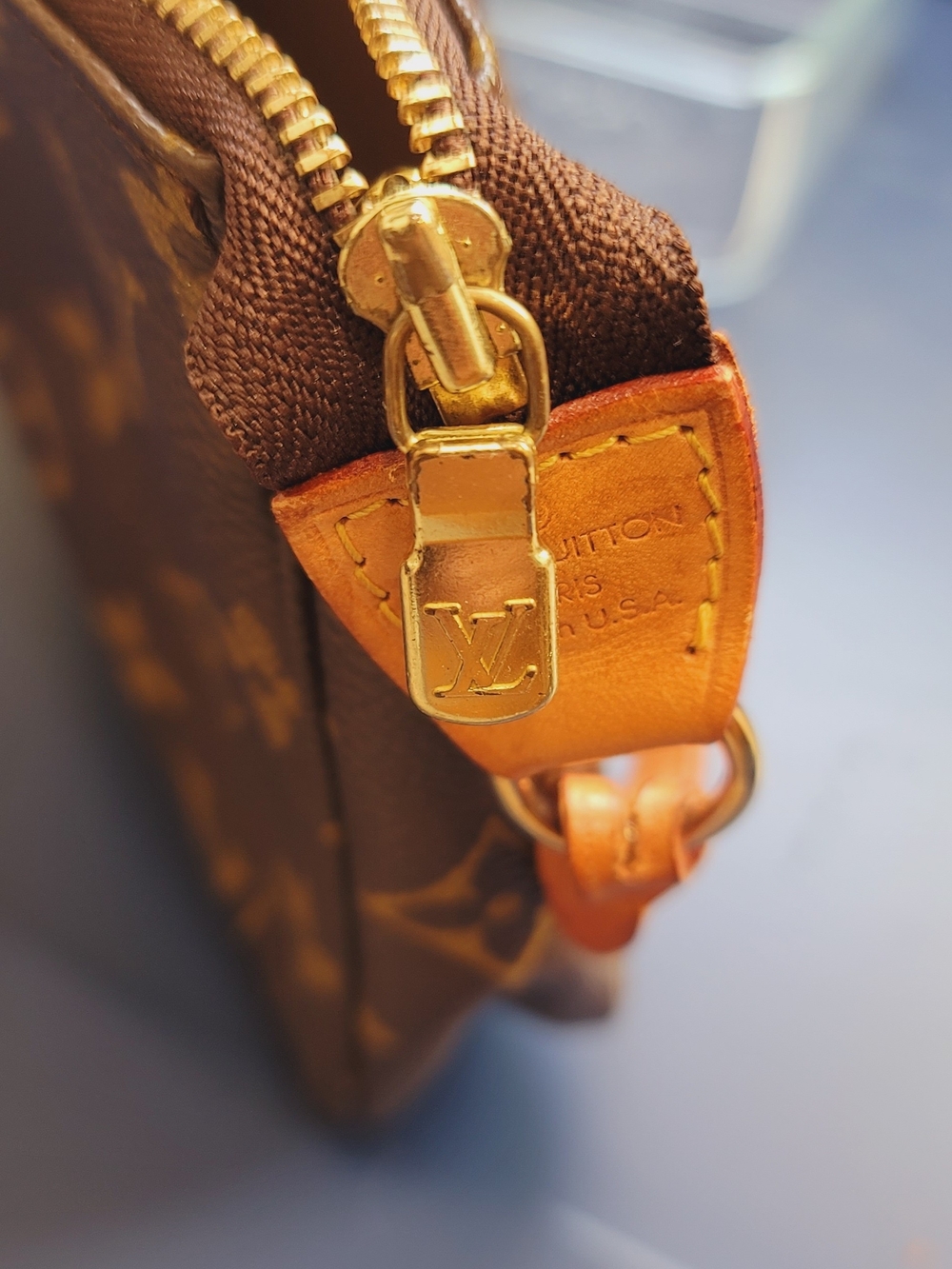 Louis Vuitton Brown Monogram Canvas Pochette - Picture 5 of 7